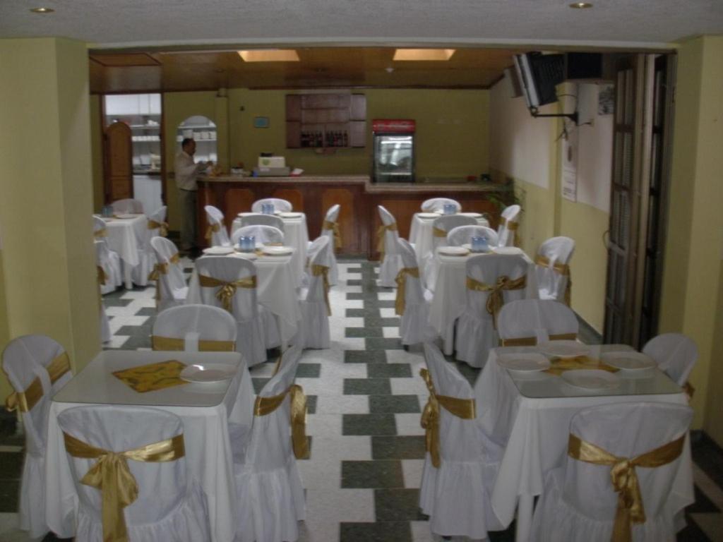 Hotel Venecia Confort Pasto Exterior foto